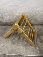 Pikler Tırmanma Üçgeni