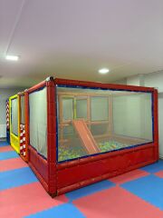 Trambolinli Top Havuzu Oyun Alanı 600x300cm