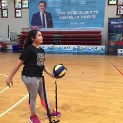 Voleybol İpli Antreman Topu