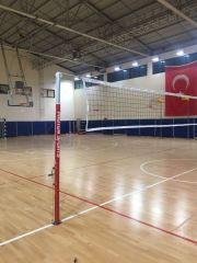 Metal Teleskopik Voleybol Direği Spor Salonu Kullanımı