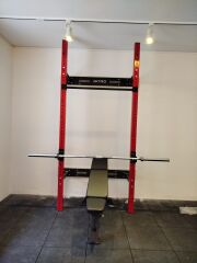 DUVARA MONTE KATLANIR SQUAT İSTASYONU