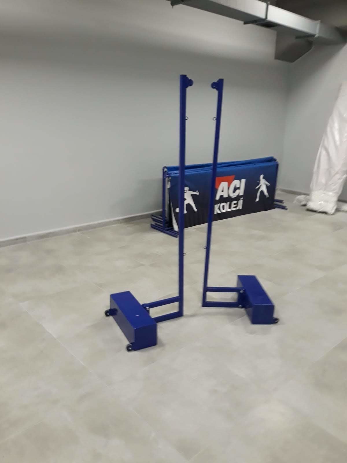 Badminton Dikmesi Metal Seyyar Ağırlıklı