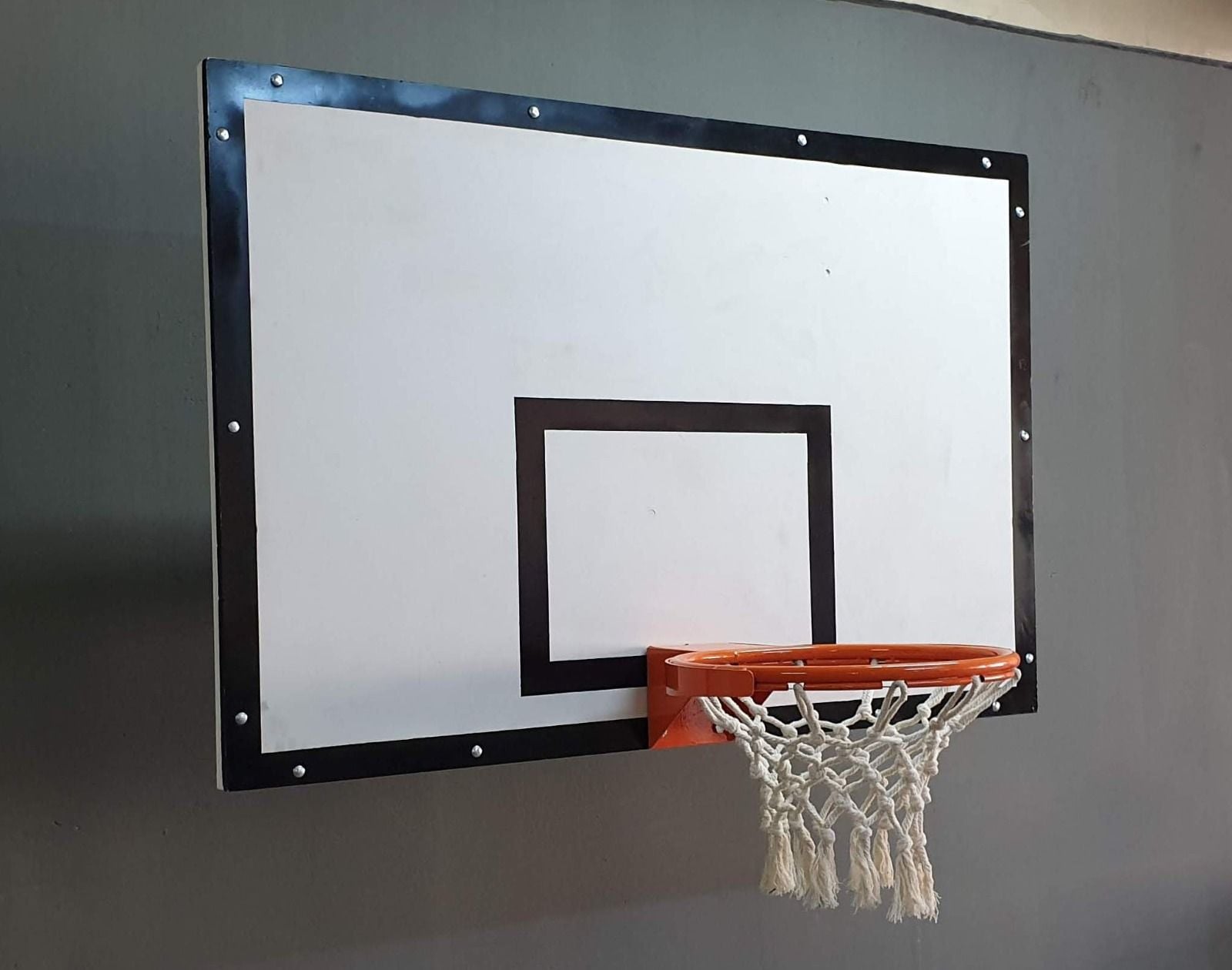 ASSA SPOR Duvara Monte Sabit Basketbol Potası Basic Model Dijital Panya (100*150) - Basketbol Potası Üretimi