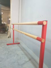 Taşınabilir Bale Barı – Ayarlanabilir Yükseklik (Kırmızı)