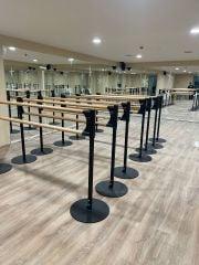 Taşınabilir Bale Barı – Ayarlanabilir Yükseklik (Ağırlıklı Taban) Spor Salonu Kullanımı