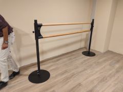 Taşınabilir Bale Barı – Ayarlanabilir Yükseklik (Ağırlıklı Taban)