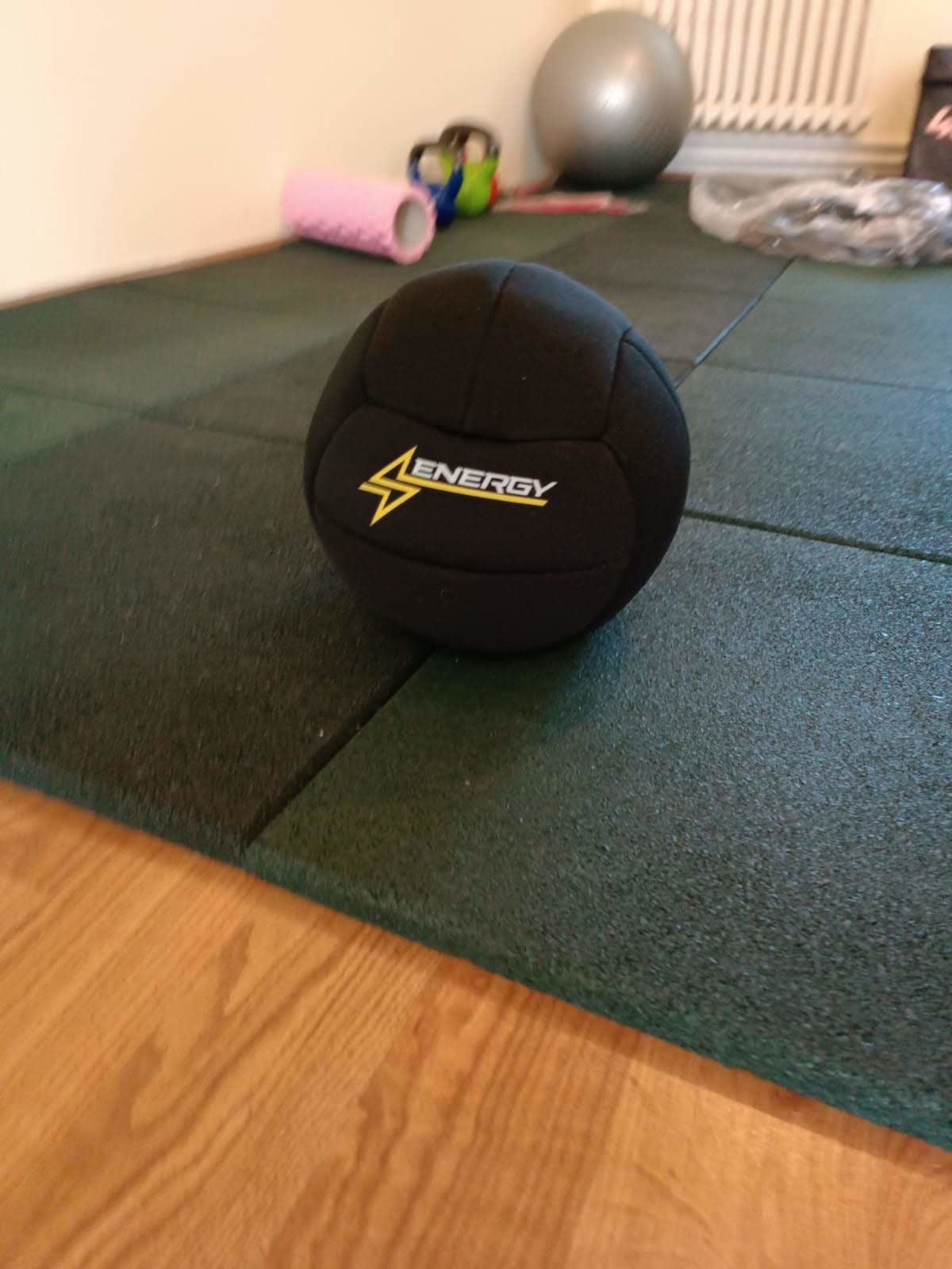 ASSA SPOR Neopren Sağlık Topu 3 Kg - Spor Ekipmanı Üretimi