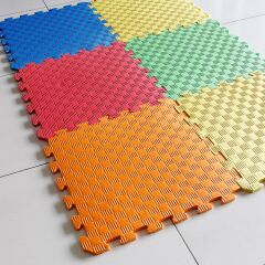 Tatami 100X100 Cm 13 Mm Kırmızı Yan Görünüm
