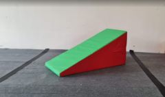 Üçgen Rampa Minderi Yan Görünüm